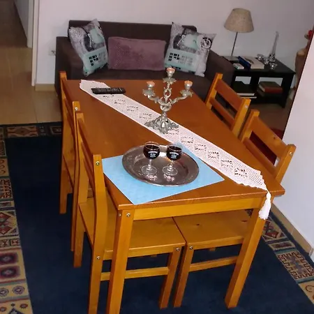 The Yellow House בית נופש וילה נובה דה גאיה