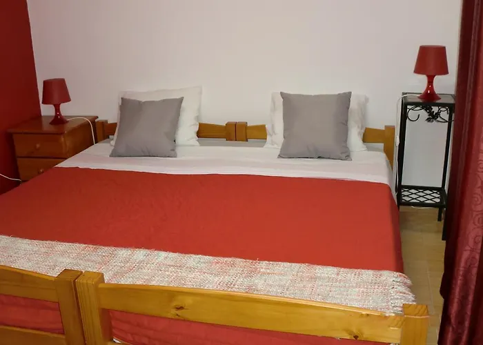 Holiday home The Yellow House *